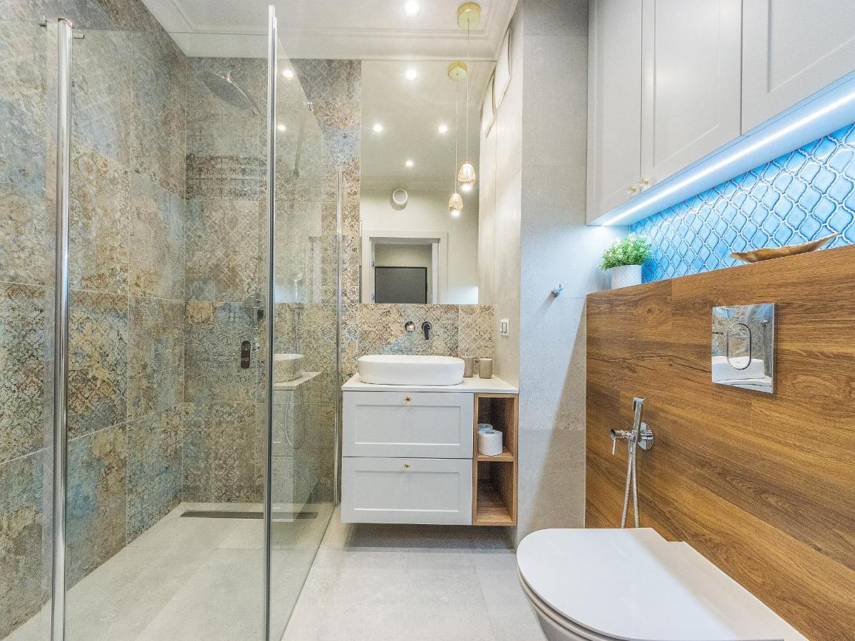 Flatbook - City Center Apartments Granaria With Parking Danzig Exterior foto